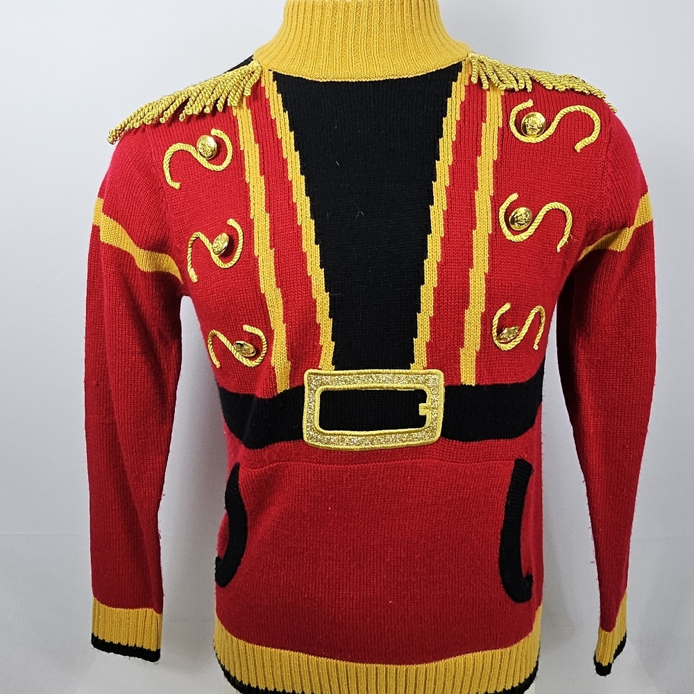 33 Degrees Nutcracker Soldier Christmas sweater size small